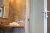 Toilet Kamar B&B Sole Mare Vento