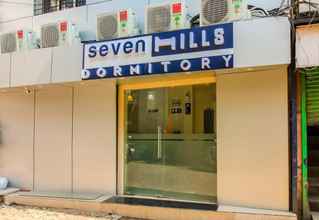 Exterior 4 Seven Hills Dormitory - Hostel