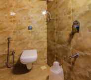 In-room Bathroom 7 Seven Hills Dormitory - Hostel