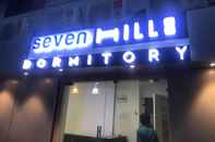 Exterior Seven Hills Dormitory - Hostel