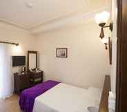 Bedroom 4 White Pearl Hotel