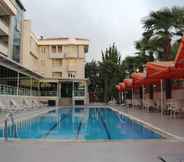 Swimming Pool 2 Ata Hotel Kumburgaz