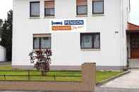 Exterior Pension Highway Bünde