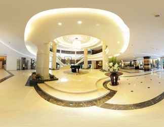 Lobi 2 Poly Hotel