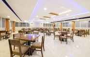 Restoran 3 Sunstar Residency & Food Plaza Pala