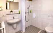 In-room Bathroom 3 Hotel Hohenwart Forum