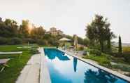 Swimming Pool 4 Castello Di Tassara