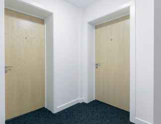 Lobi 2 Roomspace Apartments -Jubilee Court