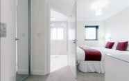 ห้องนอน 3 Roomspace Apartments -New Manor House