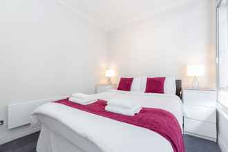 Bilik Tidur 4 Roomspace Apartments -River House