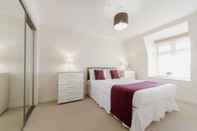 Phòng ngủ Roomspace Apartments -Royal Swan Quarter