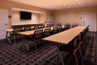 Functional Hall TownePlace Suites by Marriott St. Louis Chesterfield