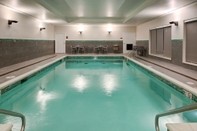 Swimming Pool TownePlace Suites by Marriott St. Louis Chesterfield