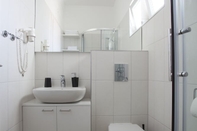 In-room Bathroom Apartments Aurelia