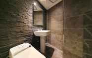 Toilet Kamar 7 Hotel Bobos