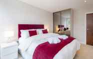 Kamar Tidur 5 Roomspace Apartments -Trinity House