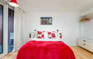 Kamar Tidur 5 Bright Comfy 2 bed in trendy Dalston