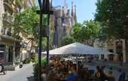 Restaurant 2 Gaudi Apartments Barcelona