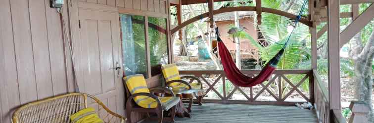 Lobby Hoga Island Dive Resort Wakatobi