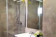 In-room Bathroom Alicante XI - 4.A by Beni4u
