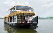 Exterior 4 Kerala Houseboats