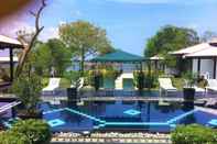 Swimming Pool Flower Garden Lake resort