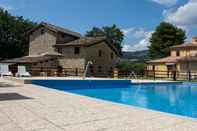 Swimming Pool Borgo Pratole Country House