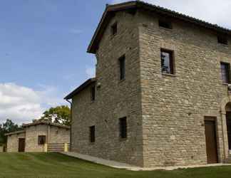 Exterior 2 Borgo Pratole Country House