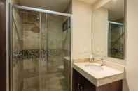 In-room Bathroom Paramar Terra C103