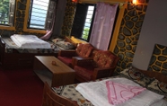 Kamar Tidur 3 Buddha Shanti Lodge Backpackers paradise