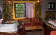 Kamar Tidur 5 Buddha Shanti Lodge Backpackers paradise