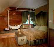 Bedroom 7 Mccloud Mercantile Hotel
