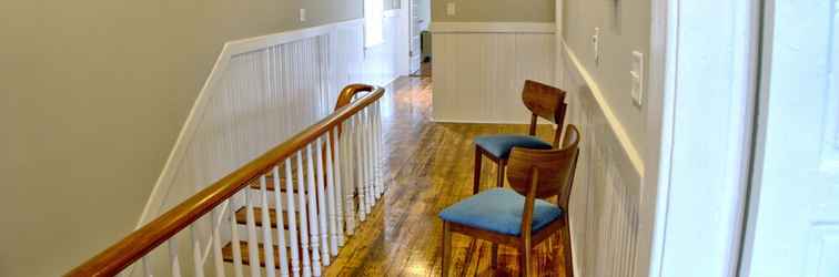 Lobby Renovated 2BR Savannah Home