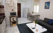 Kamar Tidur 4 Charmin & Trendy Apartment Marsa Beach