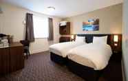 Kamar Tidur 6 Chain Runner, Livingston by Marston's Inns