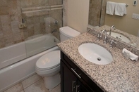 In-room Bathroom Meadow Ridge Townhome A