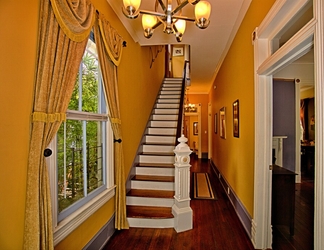 Lobby 2 3 BR Victorian Stunner on Forsyth Park