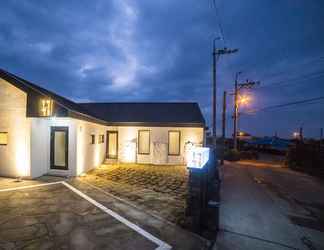 Exterior 2 Wooyeon Handong Jeju Private Rental House