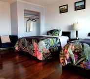 Bedroom 6 HOV B&B House -Hospitality Ocean view Victoria-