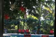 Swimming Pool Mango Beach House Kihim Alibaug