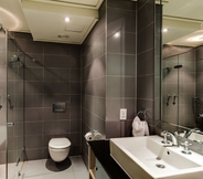 In-room Bathroom 2 705 Cape Royale Luxury Apartment