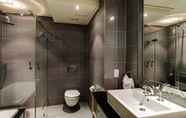 Toilet Kamar 2 705 Cape Royale Luxury Apartment