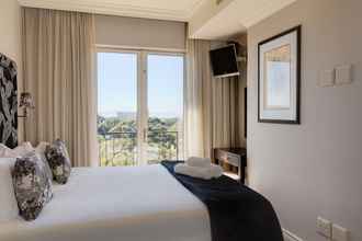 Kamar Tidur 4 705 Cape Royale Luxury Apartment