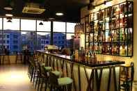 Bar, Kafe, dan Lounge Myanandar residence