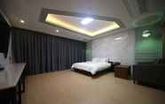 Kamar Tidur 5 Bestie Hotel