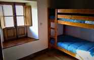 Kamar Tidur 3 Albergue Rural Mandoia - Hostel