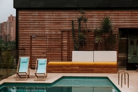 Swimming Pool The Click Clack Hotel Medellin