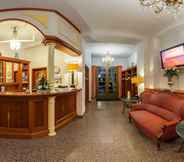 Lobby 2 Romantik Hotel Burgkeller & Residenz Kerstinghaus