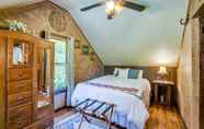 Bilik Tidur 4 Butterfly Hollow B&B