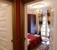 Kamar Tidur 3 Vivaldi Suites